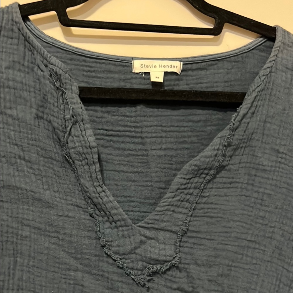 Stevie Hender Blue and White Asymmetrical Short Sleeve Tee Size Medium - Picture 2 of 6